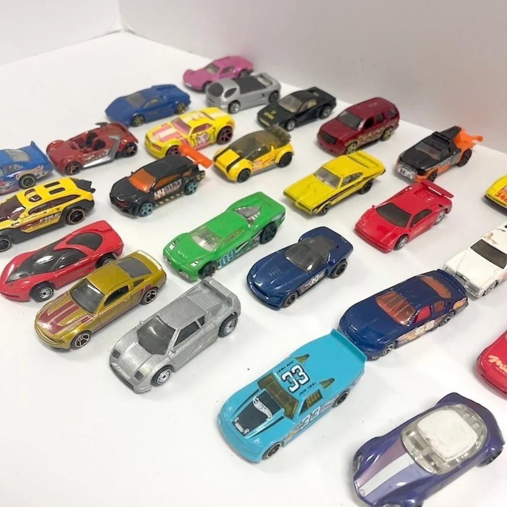 27 Pc Lot Hot Wheels Die Cast Vintage to Modern‎ Racing Race Cars